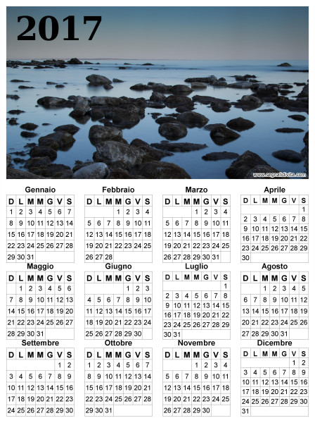 Calendario in riva al mare del 2017