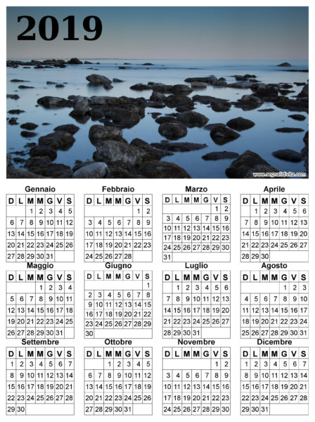 Calendario in riva al mare del 2019