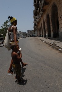 Bambino con il gelato - L'Avana :: Cuba