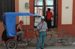 Bici in sosta - Baracoa :: Cuba