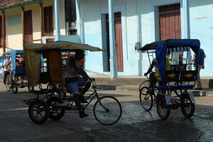 Bici taxi - Baracoa :: Cuba