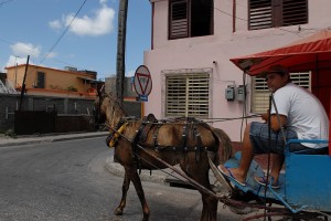 Carro allo stop - Holguin :: Cuba