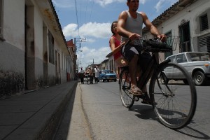 In bicicletta in due - Santa Clara :: Cuba