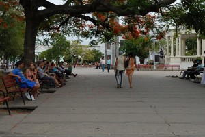 La piazza - Santa Clara :: Cuba