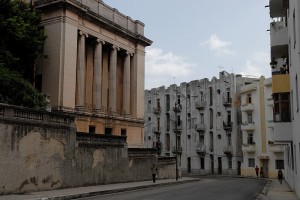 Laterale Università - L'Avana :: Cuba