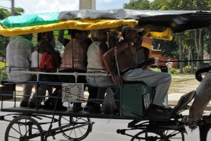 Passeggeri in carrozza - Santa Clara :: Cuba