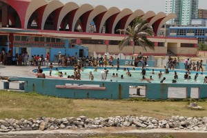 Piscina - L'Avana :: Cuba