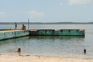 Ragazzi in acqua - Cienfuegos :: Cuba