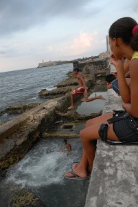 Salto con tuffo - L'Avana :: Cuba