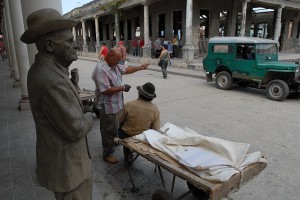 Statua - Holguin :: Cuba
