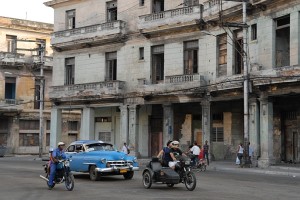 Veicoli per strada - L'Avana :: Cuba