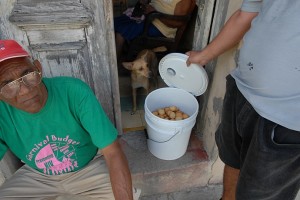 Vendita biscotti - Santiago di Cuba :: Cuba